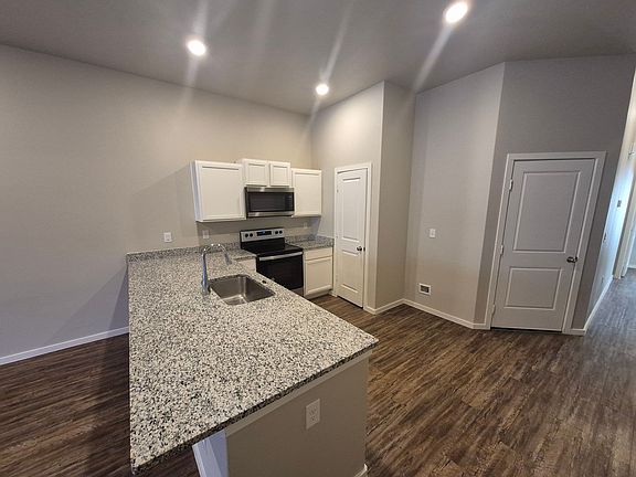 2nd image of 2119 N Jayton Ave Unit A