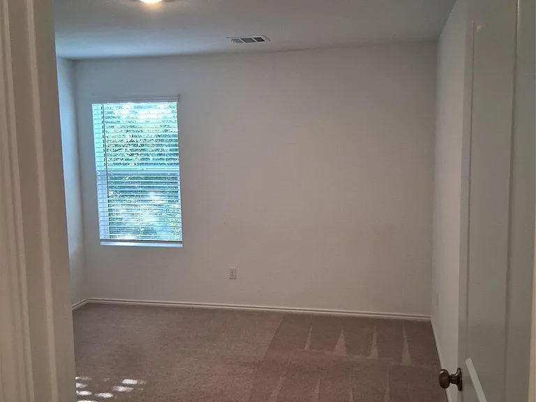 2121 Golden Grain Ln — Photo 33