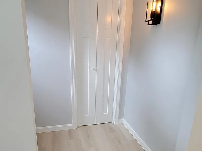 410 Spruce St — Photo 10