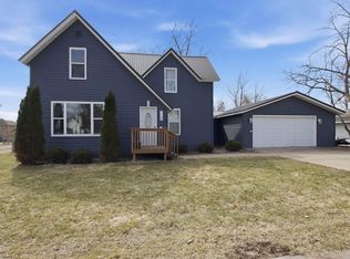 324 E 6th Ave, Stanley, WI 54768