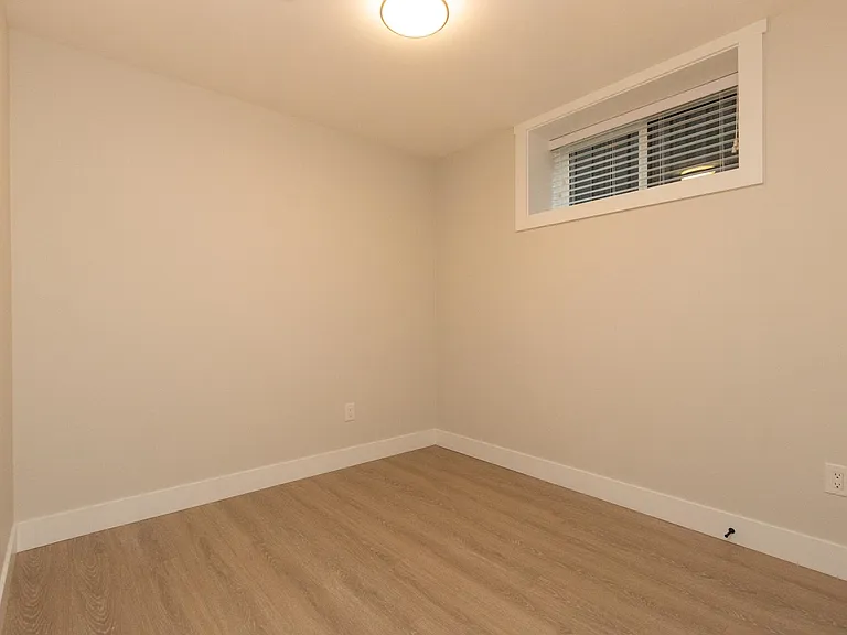3668 Yale St — Photo 11