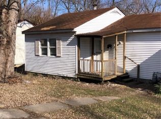 2 C Ln, Herrin, IL 62948