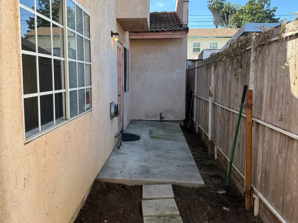 (undisclosed Address), Long Beach, CA 90804