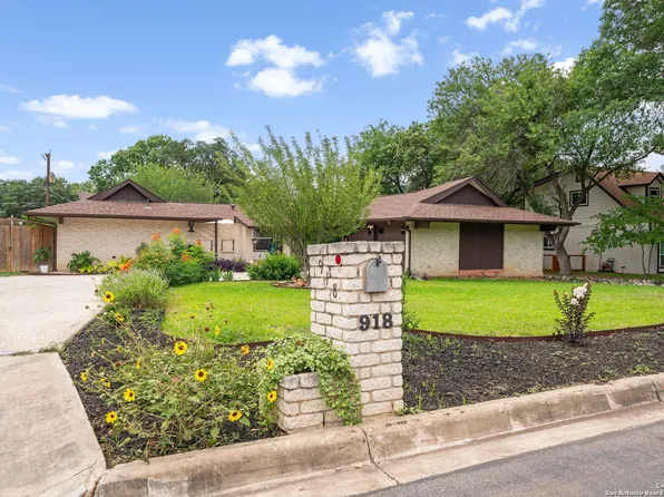 918 Mount Rainier, San Antonio, TX 78213