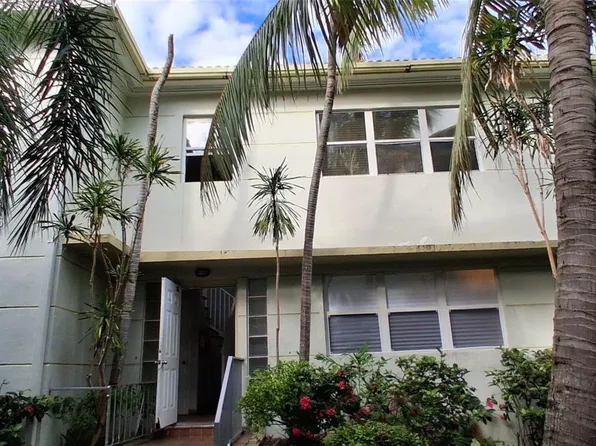 1275 Marseille Dr #40, Miami Beach, FL 33141