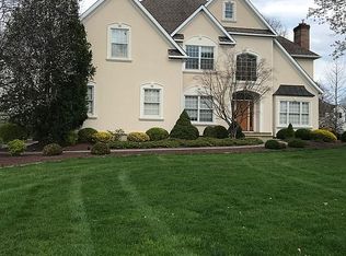 2 Newell Rd, Flemington, NJ 08822