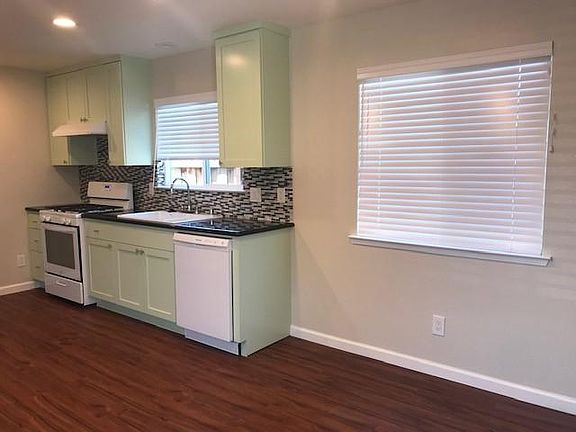 5th image of 783 Willow Glen Way