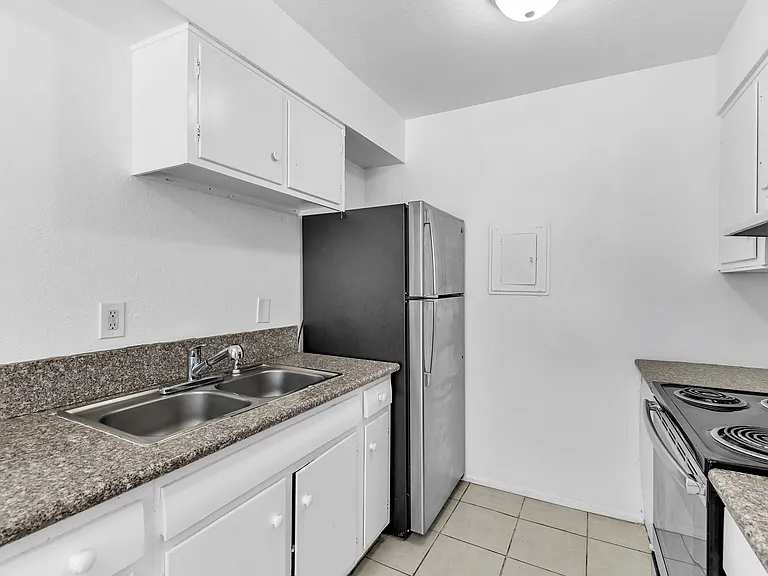 2508 E Mesquite Ave #3 — Photo 5