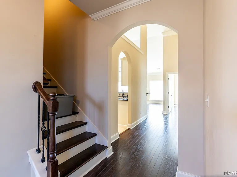 9212 Concord Park Dr — Photo 6