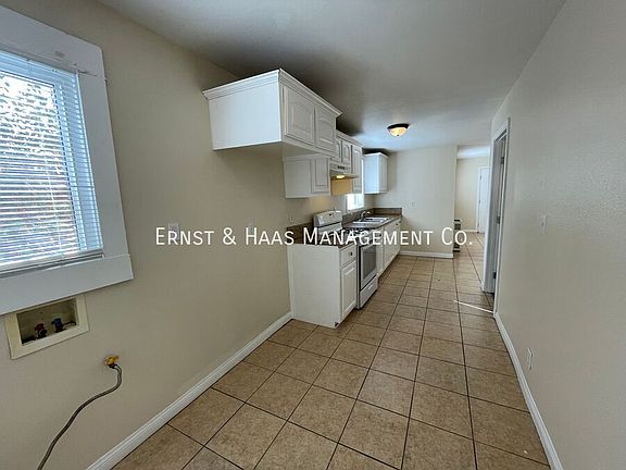5th image of 512 1/2 Almond Ave