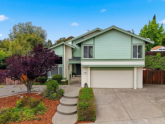 2nd image of 877 Dover Cir