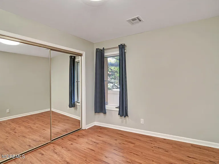 44 Marion St #9 — Photo 17