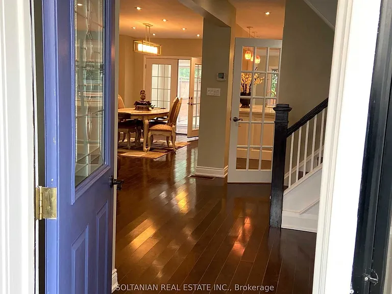 137 Colin Ave — Photo 4