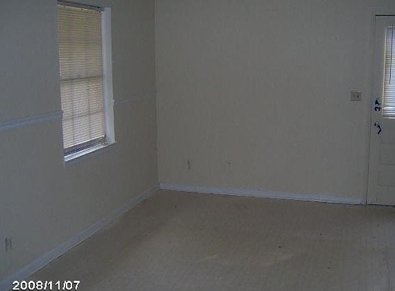 Large Eat-in kitchen.