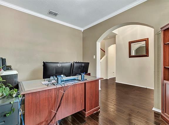 3rd image of 1641 Mineral Springs Dr