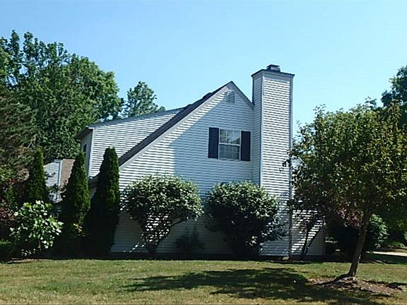 3rd image of 2828 Tinkers Ln #61