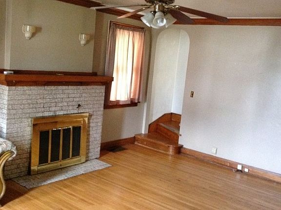 2nd image of 170 S De Witt Pl
