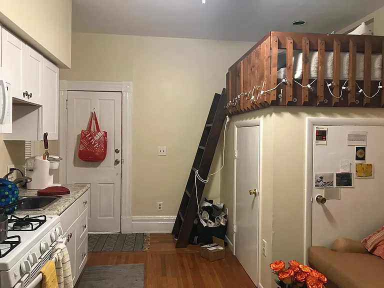 255 Hosea Ave #4 — Photo 4