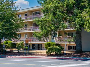 1015 Cumberland Rd #402, Courtenay, BC V9N2E7