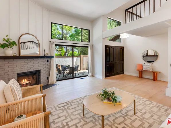 21515 Erwin St Unit 3, Woodland Hills, CA 91367