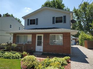 7520 Pinehurst Dr, Mentor On The Lake, OH 44060