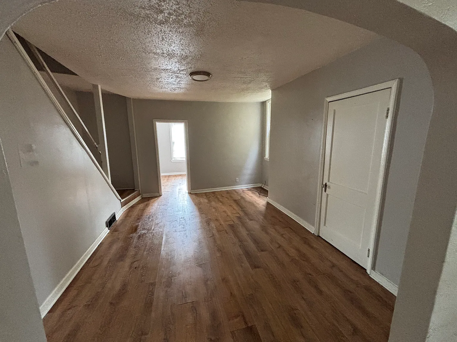 527 North Ave — Photo 2