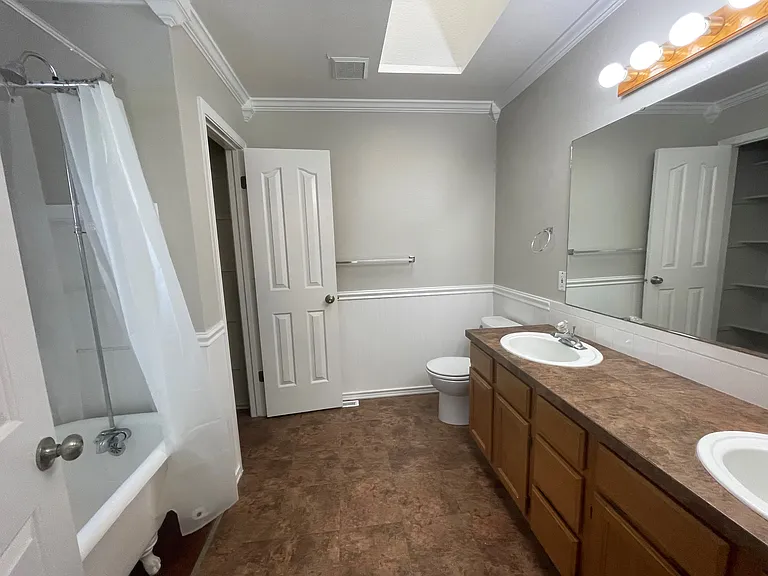 2652 W Sheryl St — Photo 17