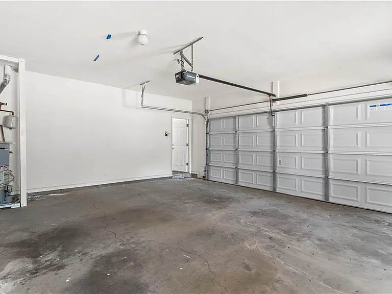 965 Dogwood Park Dr — Photo 36