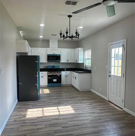 9211 N 59th Ln #3 — Photo 3