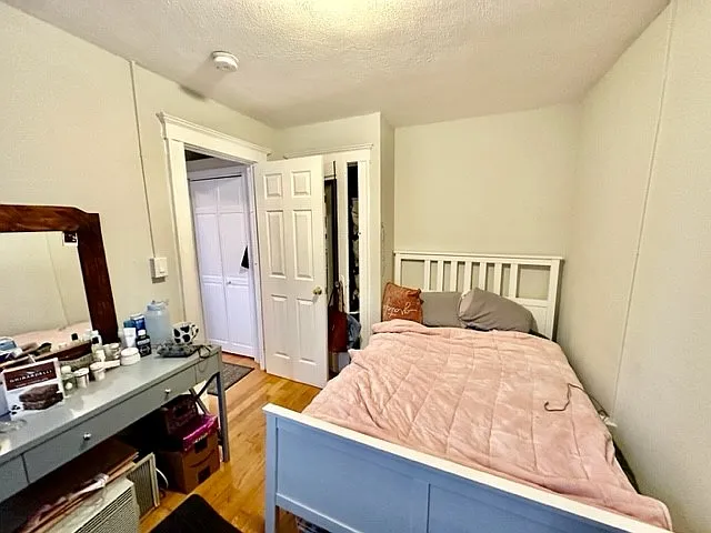 2 bed, 9999 sqft, $3,000 — Photo 3