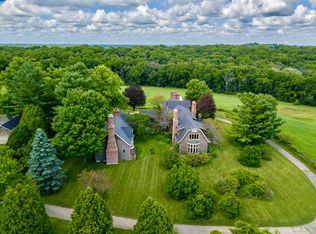 W3601 Hartshorne Ln, Lake Geneva, WI 53147