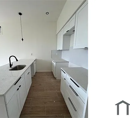 1 bed, $2,600 — Photo 3