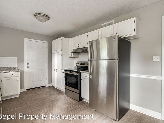 5th image of 13208 Winchester Ave