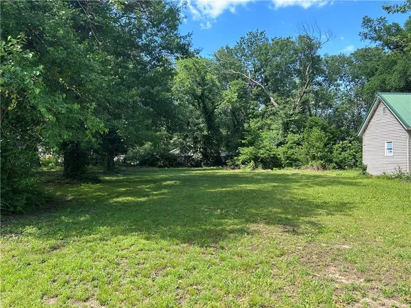307 E Ashland St, Nevada, MO 64772