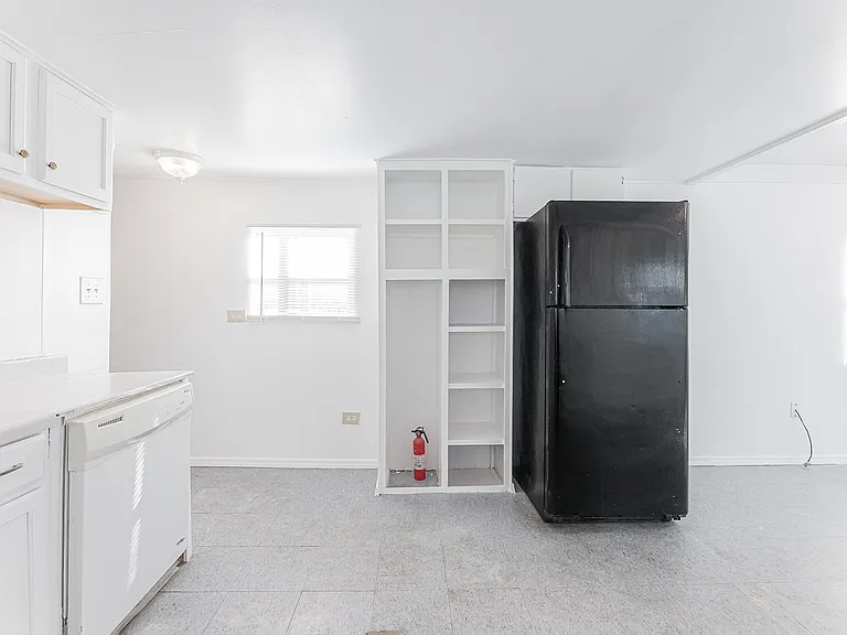 410 N Amy Ln #7 — Photo 3