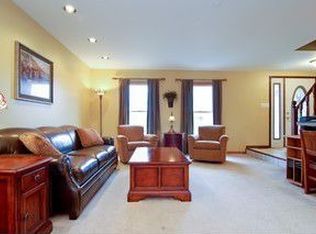 710 Birch St, Algonquin, IL 60102