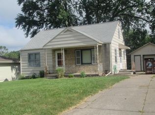 5514 S St, Omaha, NE 68117