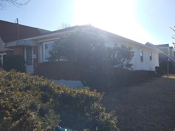 2nd image of 22702 112th Rd
