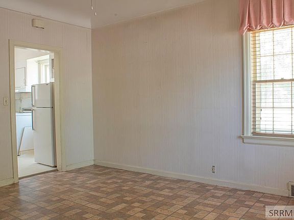 3rd image of 710 9th St