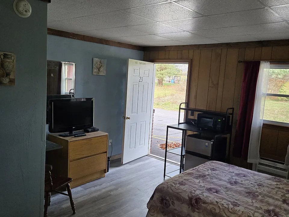 429 Somerset Ave #23
