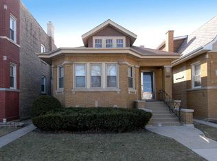 3006 N Luna Ave, Chicago, IL 60641