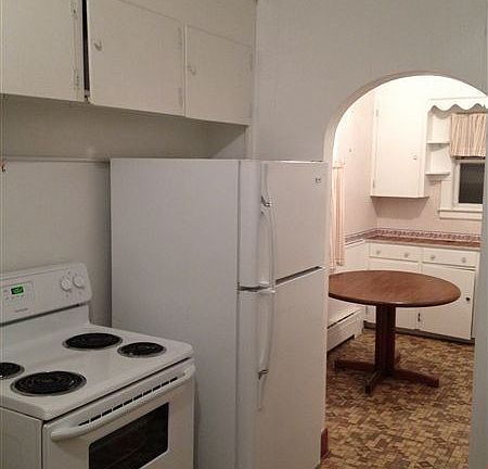 3991 Crooks Kitchen 2