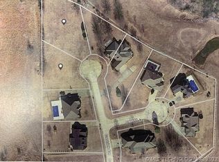 Crestview Ave, Muskogee, OK 74401