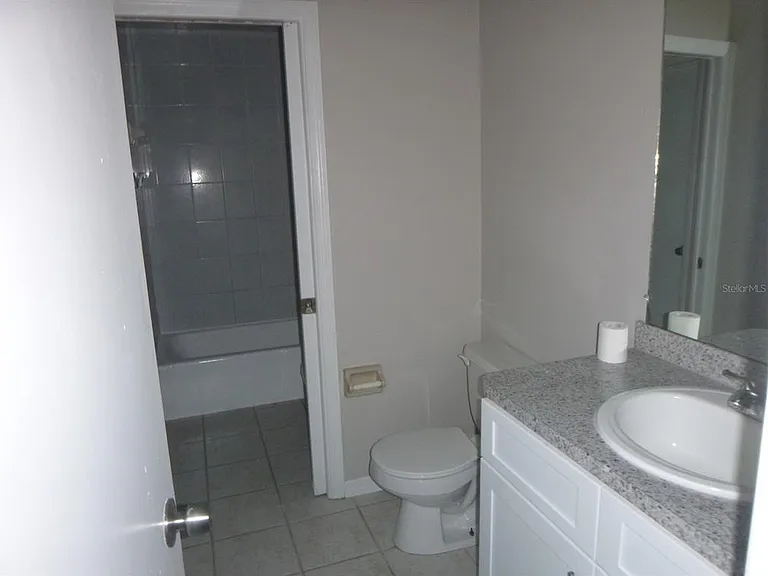 4416 Highland Ln — Photo 3