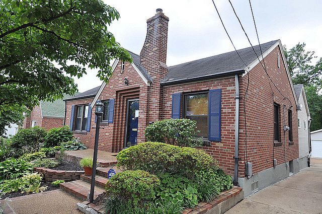 1st image of 9002 Pine Ave