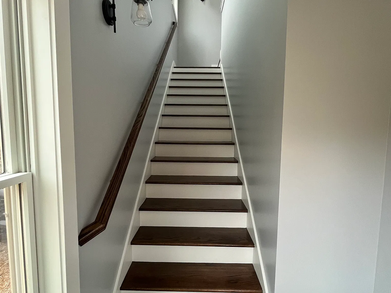 2 bed, 870 sqft, $3,000 — Photo 2