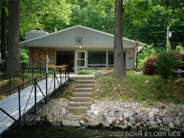 101 Bankside Dr, Camdenton, MO 65020