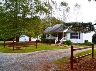 130 Norhall Ln, Deltaville, VA 23043
