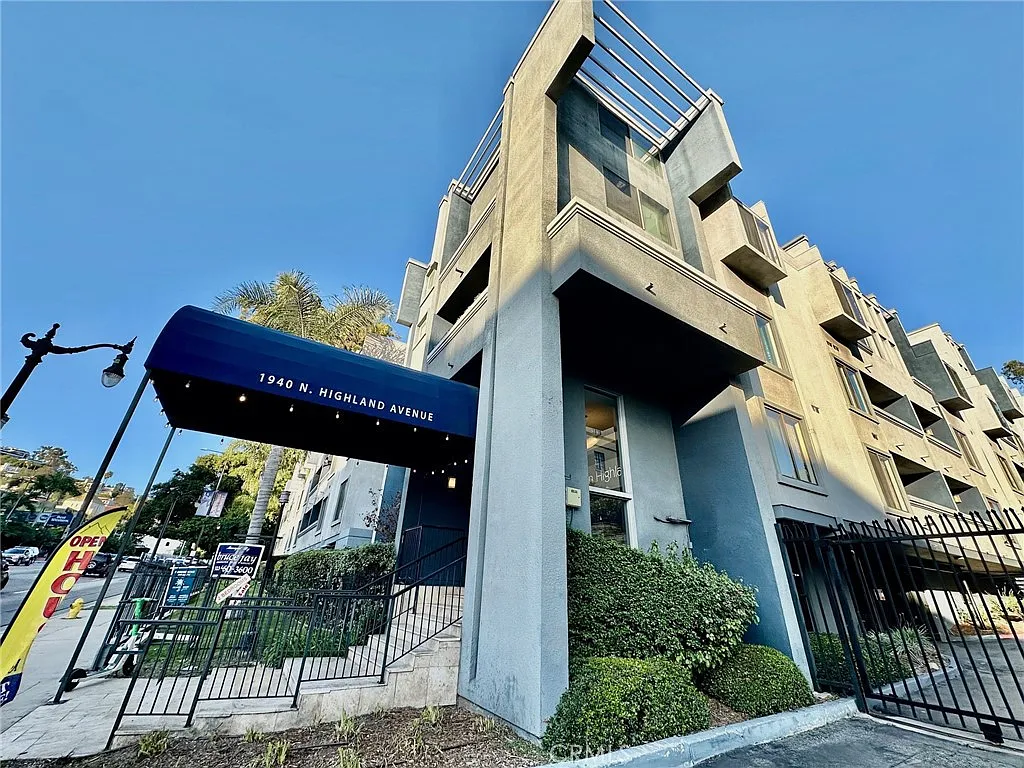 Building Photo - 1940 N Highland Ave