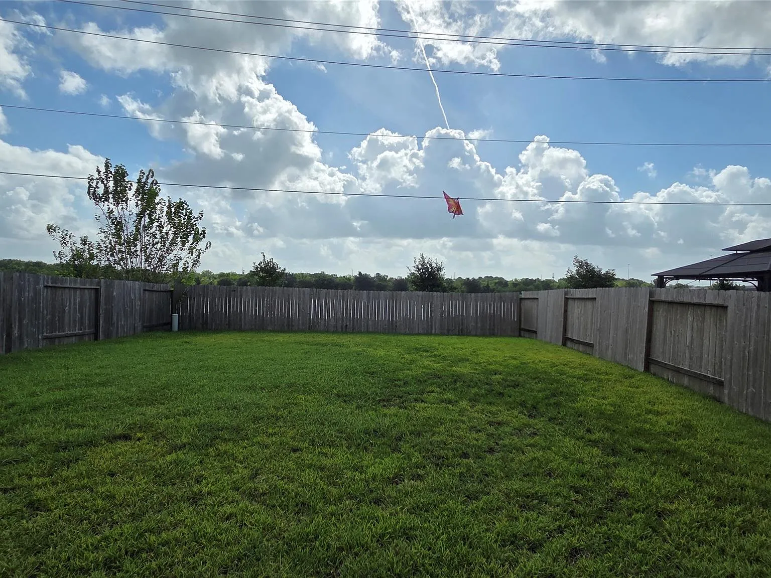 4 bed, 3.0 bath, 2315 sqft, $2,295 — Photo 4